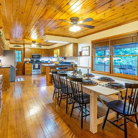 Lazy Bear Lookout Villa Cullowhee Exterior photo